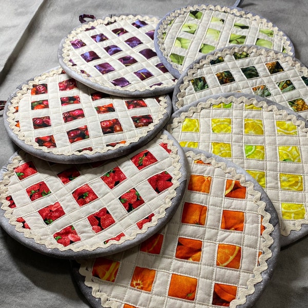 9" Pie Potholder/ Hot pad with matching loop