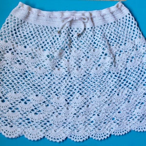 Witte gehaakte rok bikini cover-up handgemaakt in UK Anni & Amie