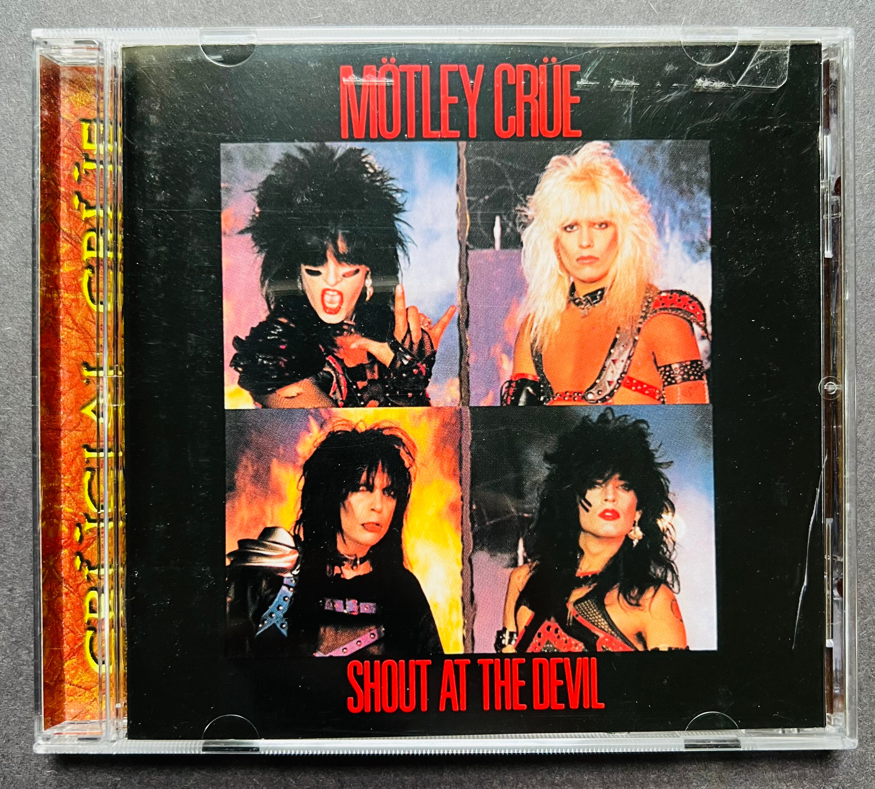 【メキシコ限定盤】MOTLEY CRUE/Shout at the Devil Motley Cr?e - Shout At The Devil (40th Anniversary)[2 LP/CD