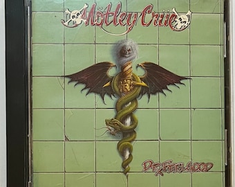 MOTLEY CRUE Pewter Metal Pin Badge. Dr Feelgood 3D Sculpted