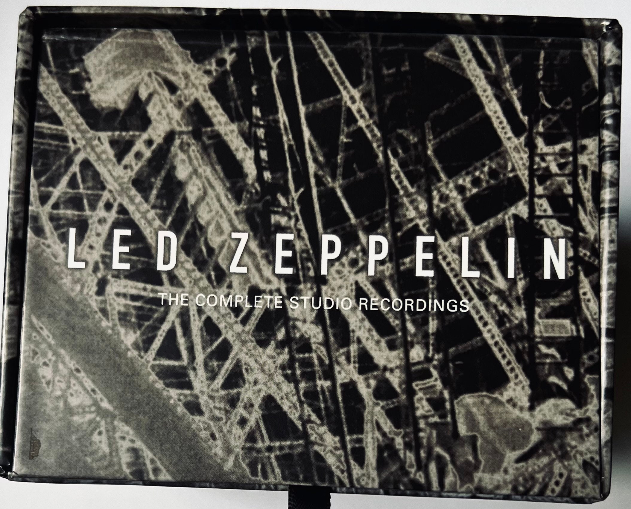 LED  ZEPPELIN the complete STUDIO record