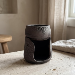 Quemador de aceite de cerámica negra hecho a mano – Quemador de cera de gres para aceites esenciales – Decoración minimalista para el hogar con aromaterapia