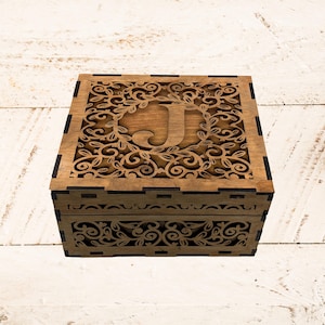 Monogrammed Gift Box, Personalized Wooden Keepsake Box, Mother's Day Present, Wedding Box, Valentine's Day or Birthday Gift