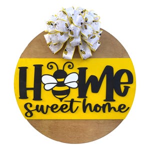 Bee Door Hanger, Home Sweet Home Bee Wreath, Bee Front Door Sign with Bow, Summer Porch Decor, Rustic Wooden Welcome Sign, Honey Bee
