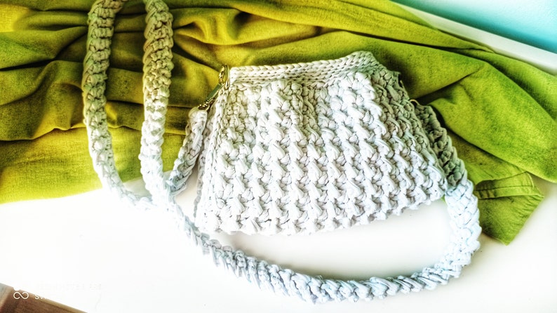 Crochet purse for girl and woman. White crochet crossbody bag for girls and women. image 4