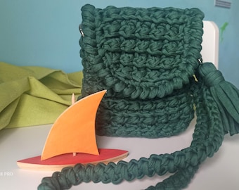 Crochet bag for girl and women. Cute green purse for girl and women