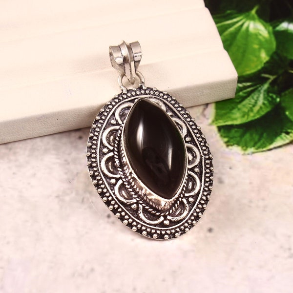 Black onyx  pendant, handmade pendant necklace,925 sterling silver pendant,gift for women, gemstone pendant Anniversary gift