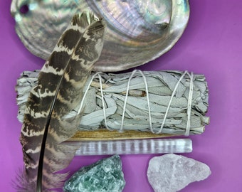 huis reinigings set,  Smudge kado set compleet met kristallen, schelp, veer, Salie en Abolone schelp