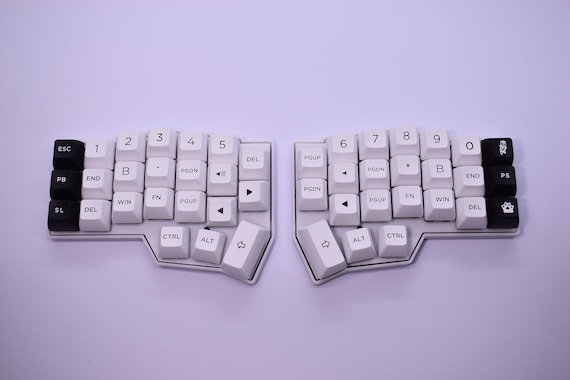 Corne v4キーボード。プリビルド済みの分割エルゴノミックRGB