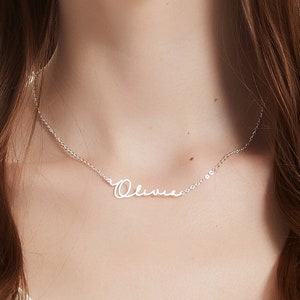 Collana con nome in argento, collana con nome personalizzata, collana con nome minimalista, collana personalizzata per donne, gioielli personalizzati, regalo per la festa della mamma immagine 6