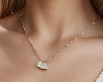 Collier de nom gravé personnalisé, collier de nom de cœur, collier de noms multiples, bijoux personnalisés, cadeaux de petite amie, cadeau pour maman