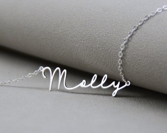 Collier avec nom en argent, collier avec nom personnalisé, collier avec nom minimaliste, collier personnalisé pour femme, bijoux personnalisés, cadeau de fête des mères