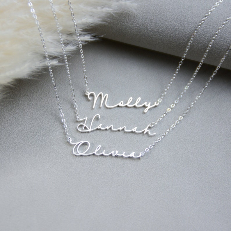 Collana con nome in argento, collana con nome personalizzata, collana con nome minimalista, collana personalizzata per donne, gioielli personalizzati, regalo per la festa della mamma immagine 2