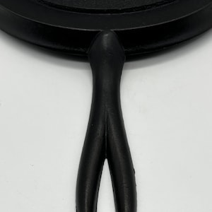 11.5” gatemark handled griddle