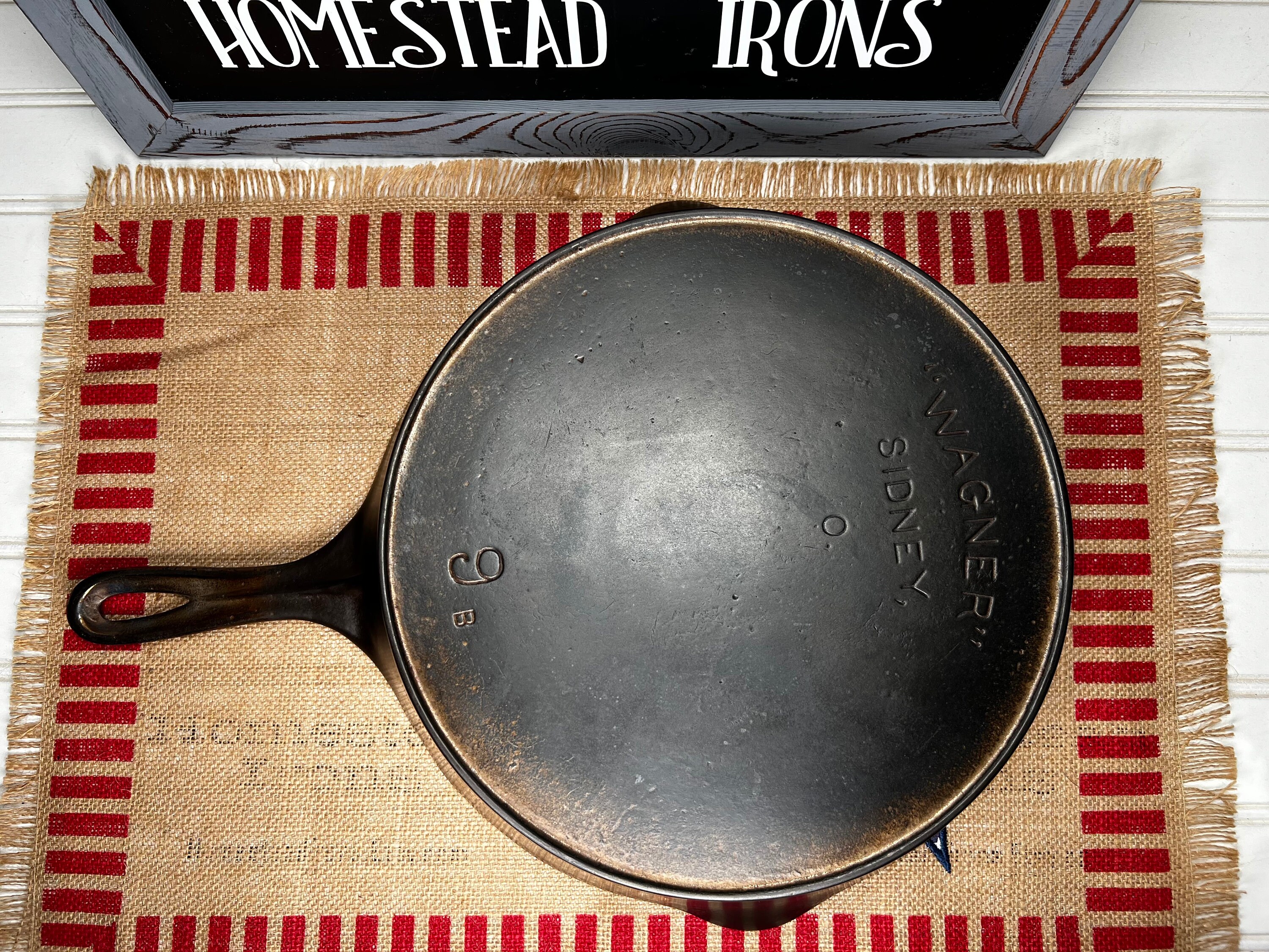 1930's Wagner Ware #9 Cast Iron Round Griddle, 1109 B – Cast