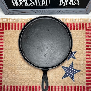 Unmarked #8 griddle