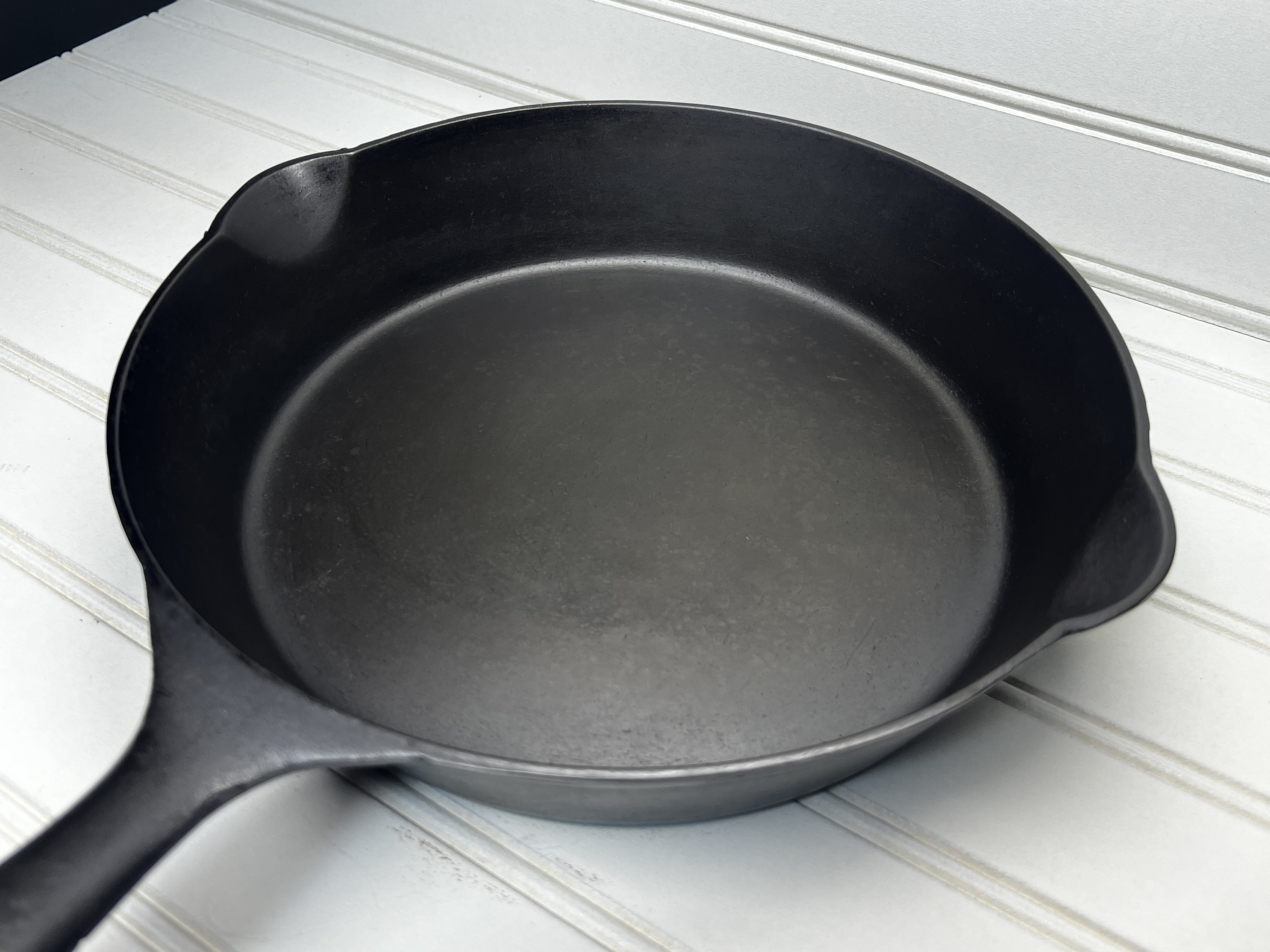 Will A Cast Iron Skillet Crack A Glass Top Stove at Johnny Epling blog