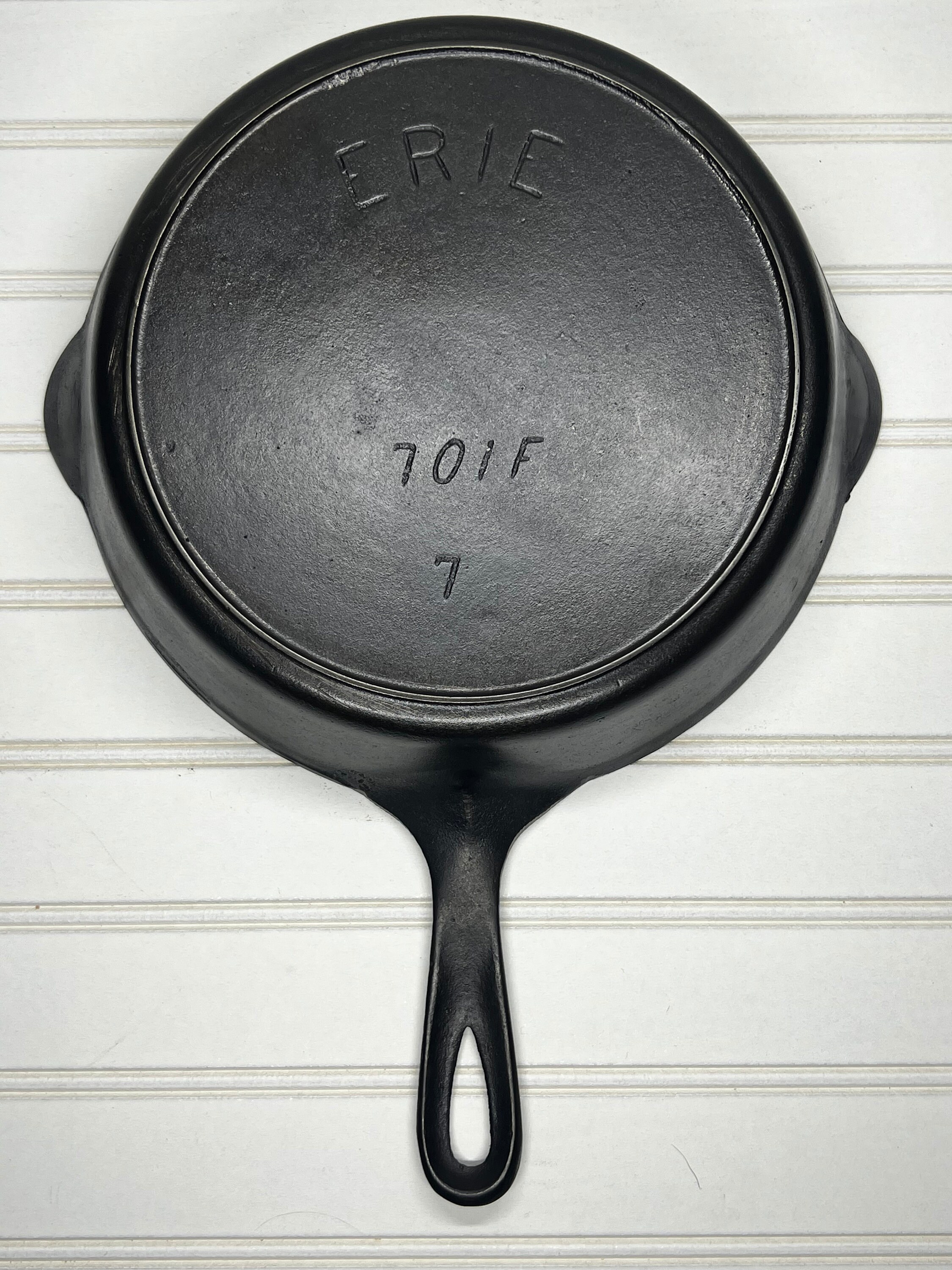 Erie 7 Cast Iron Skillet cracked Etsy