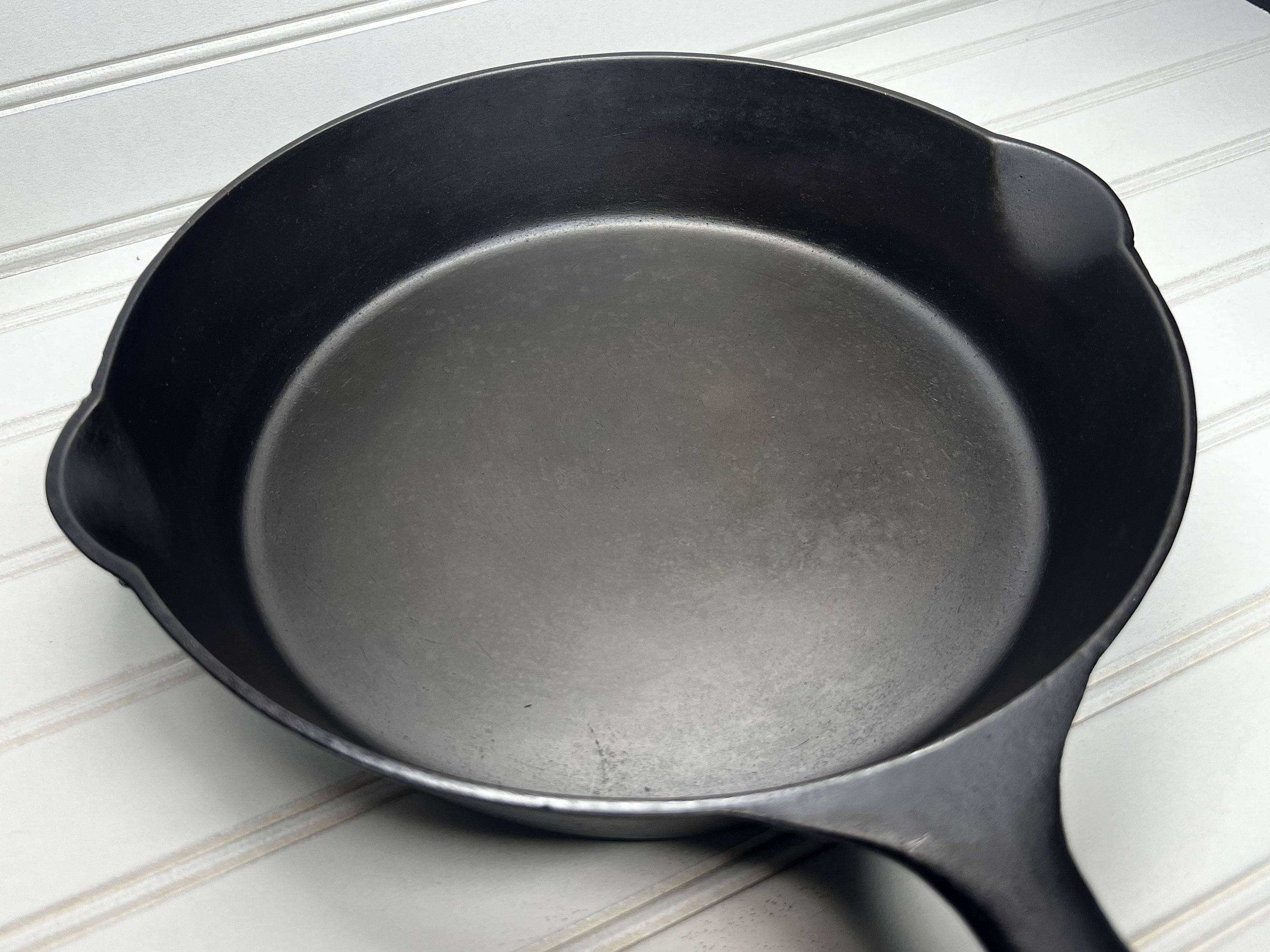Erie 7 Cast Iron Skillet cracked Etsy