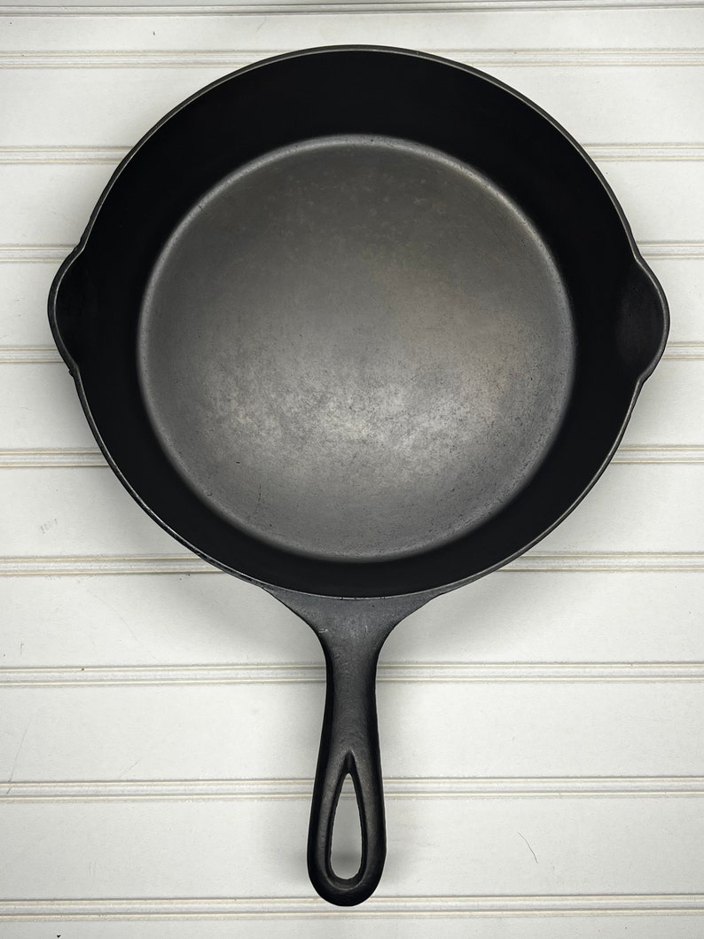 Will A Cast Iron Skillet Crack A Glass Top Stove at Johnny Epling blog