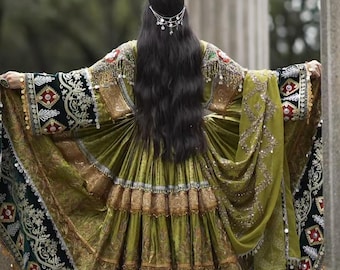 Afghanisches Kleid für traditionelle Kuchi-Nikkah-Hochzeit