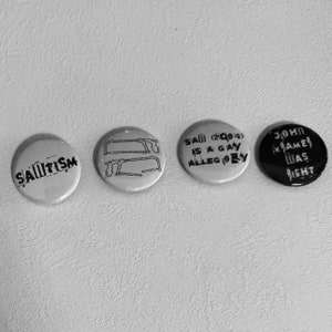 silly saw (2004) phrases pin badges (38mm)