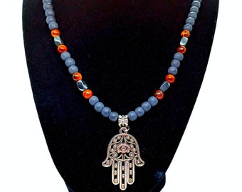 Silver hamsa pendant necklace