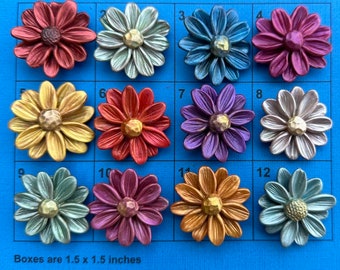 Beautiful daisy flower lapel pin for suits or sweaters made of polymer clay. One of a kind and unique. Available in many colors. No wilting!