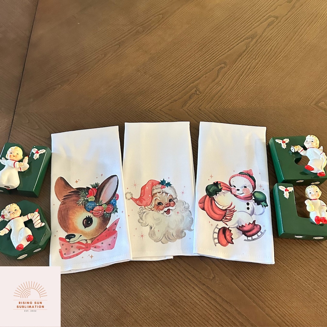 Retro Pink Christmas Towels, Pink Santa Decor, Pink Christmas