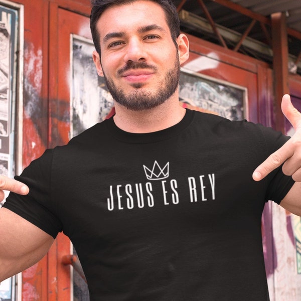 Jesus es Rey Christian T shirt, Jesus is King in Spanish top, black Christian tee, gift idea for Latino Christian, church friend gift