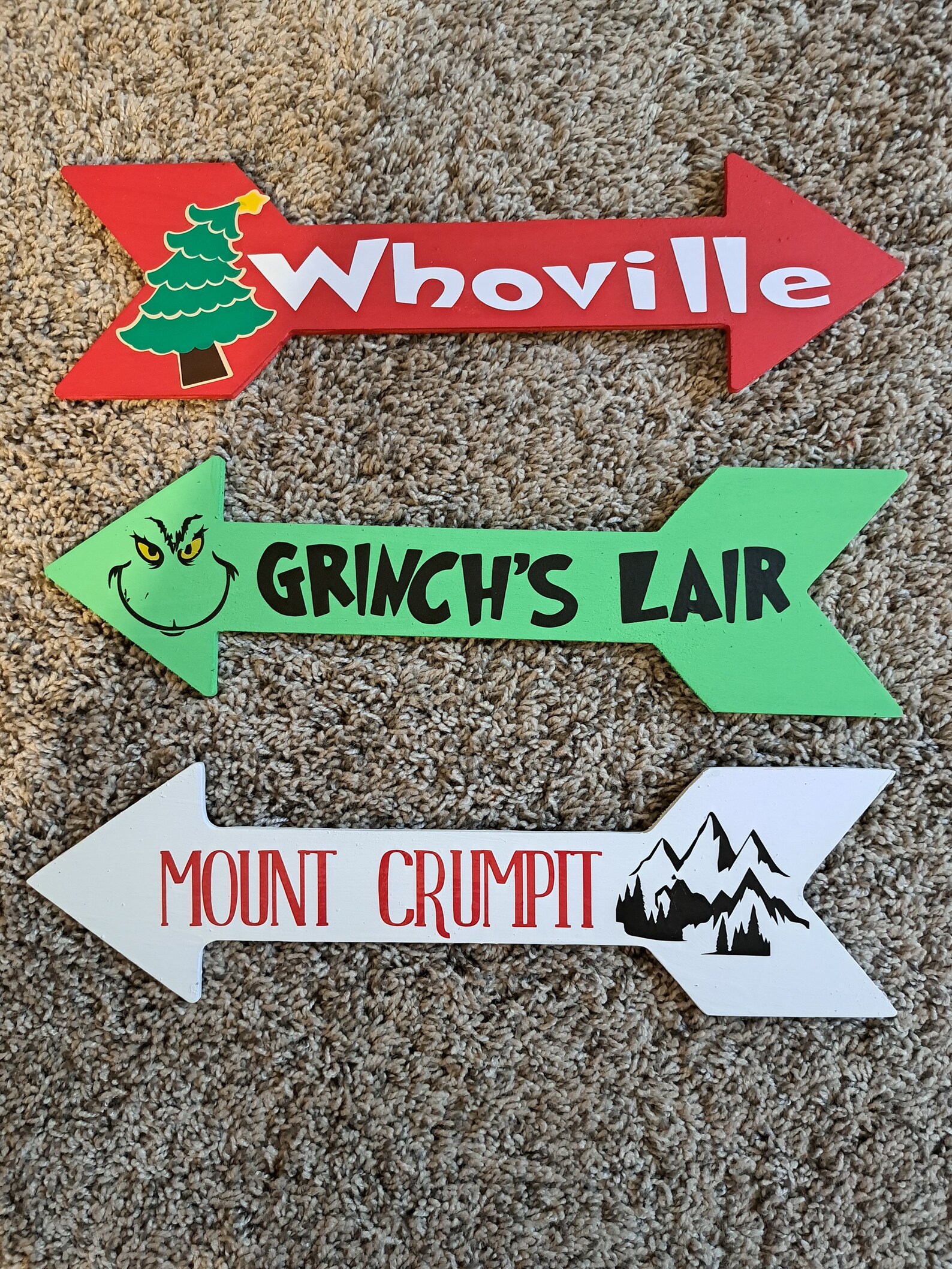 Grinch Arrows Whoville Mt. Crumpit Grinch's Lair - Etsy.de