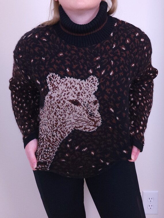 Vintage Basic Editions Leopard Turtleneck Sweater… - image 2