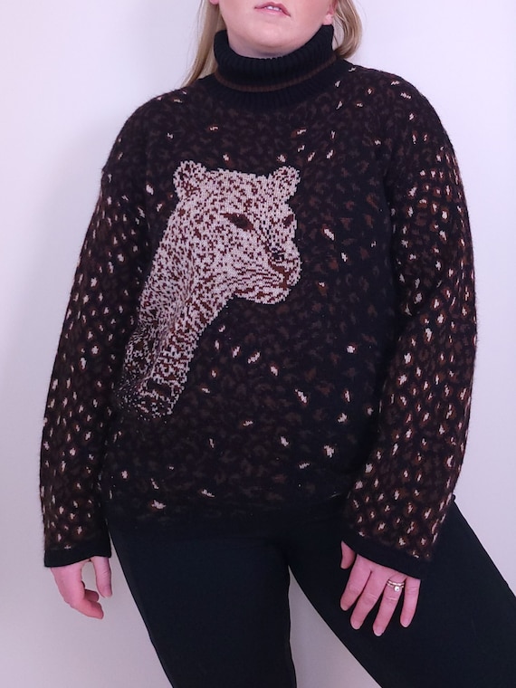 Vintage Basic Editions Leopard Turtleneck Sweater… - image 1