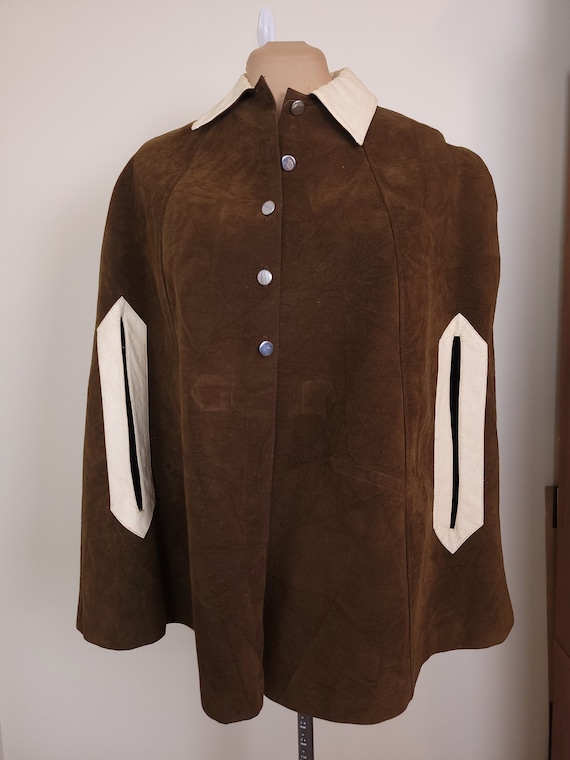 Vintage Jerold 1960s Brown Suede Cape with Collar