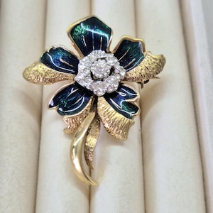 Signierte Attwood & Sawyer Blumenbrosche | Emaille Swarovski Kristall | 22 Karat Vergoldet | Blumen Anstecker