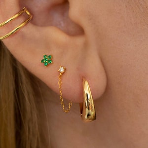Emerald Flower Stud Earrings • 925 Sterling Silver • Tiny dainty earrings • Tiny gold studs • Cartilage Earrings