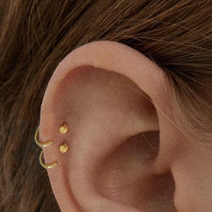 Ball Open Huggie Hoop Earring • 925 Sterling Silver • Emarald Stud Earring • Tiny dainty earring • Tiny gold stud • Cartilage Earring