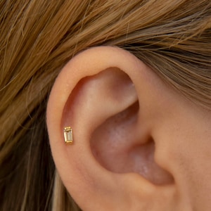 Tiny Baguette Stud Earrings • Emerald, White Cz Earrings • Tiny dainty earrings • Tiny gold studs