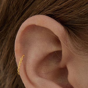 Chain Stud Earrings • 925 Sterling Silver • Stud Earrings • Tiny dainty earrings • Tiny gold studs • Cartilage Earrings