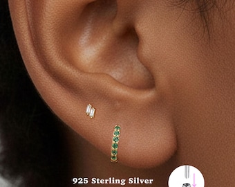 18g Labret Ohrstecker • 925 Sterling Silber • Kleine Zwei Baguette Ohrstecker • Tragus Ohrstecker • Flache Rückseite • Helix • Muschel • Knorpel Ohrstecker