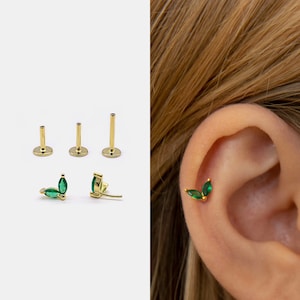 18g Push Pin Labret Stud • 925 Sterling Silver • Tiny Emerald Flower Stud • Tragus Stud • Flat Back Earring • Helix • Conch • Cartilage Stud