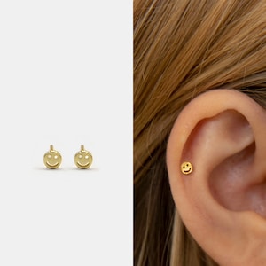 Tiny Smile Stud Earrings • 925 Sterling Silver • Small Stud Earrings • Tiny dainty earrings • Tiny gold studs • Cartilage  Earrings