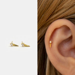 Petits clous d'oreilles avec pointes • Boucles d'oreilles pendantes délicates • Puces d'oreilles Cz • Petites boucles d'oreilles délicates • Petits clous d'oreilles en or