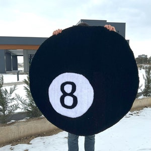 8 Ball Tufted Rug | Circle Rug