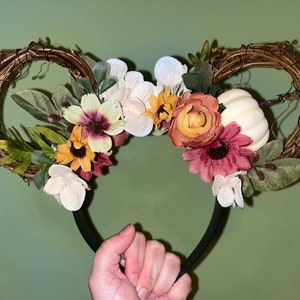 Minnie Mouse Fall Ears