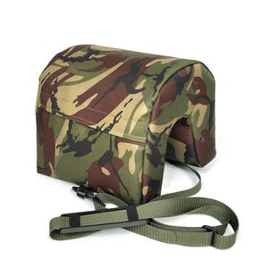 Bolsa de frijoles impermeable con forma de U para cámara, accesorios para fotografía de vida salvaje hechos a mano en camuflaje DPM, Erebis: colores oliva, negro y bosque
