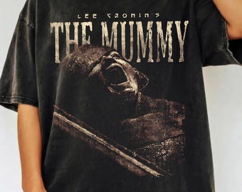 Camiseta inspirada en Lee Cronin de La Momia, camiseta gráfica de película de terror, camiseta gótica vintage de La Momia, camiseta unisex Comfort Colors, ropa de estética oscura.