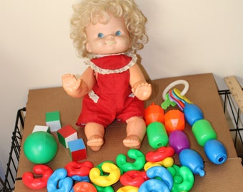 Vintage Mattel 1974 That-a-way Crawling Baby Doll & Playskool Kiddie Links Lot