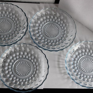 4 Vintage Anchor Hocking Light Blue Glass Hobnail Dessert Salad Plates Lot Round