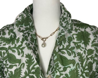 Pfau Block Print Baumwollbluse: Rüschenkragen Button Down Top